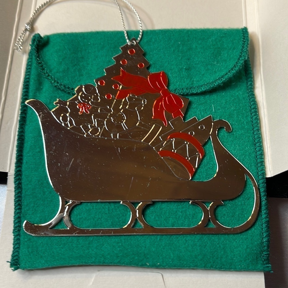 Avon (Vtg) 1991 Collectible Silverplate Ornament “Sleigh Ride”